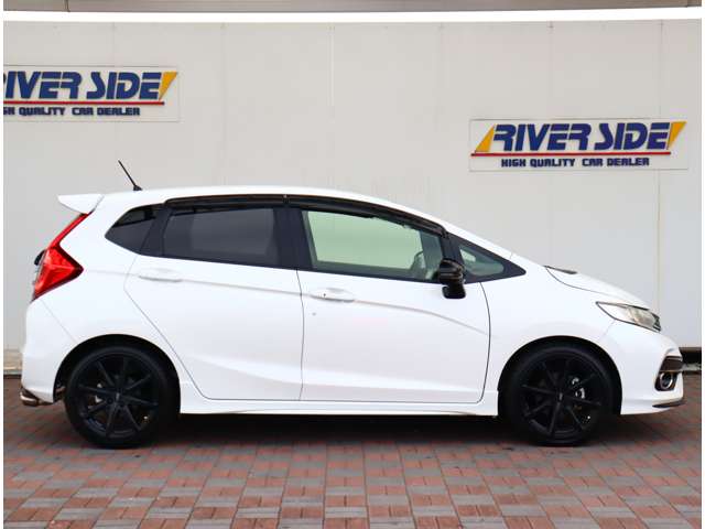 ホンダ フィット １．５ ＲＳ ホンダセンシング H30年 (関東) 99