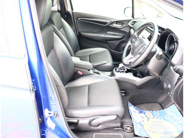 ホンダ フィット　ハイブリッド １．５ ハイブリッド Ｌパッケージ H27年 (関東) 99