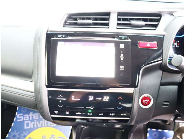 ホンダ フィット　ハイブリッド １．５ ハイブリッド Ｌパッケージ H27年 (関東) 99