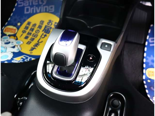 ホンダ フィット　ハイブリッド １．５ ハイブリッド Ｌパッケージ H27年 (関東) 99