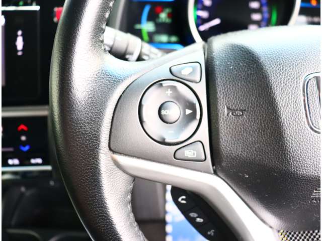 ホンダ フィット　ハイブリッド １．５ ハイブリッド Ｌパッケージ H27年 (関東) 99