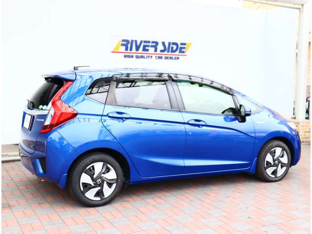 ホンダ フィット　ハイブリッド １．５ ハイブリッド Ｌパッケージ H27年 (関東) 99