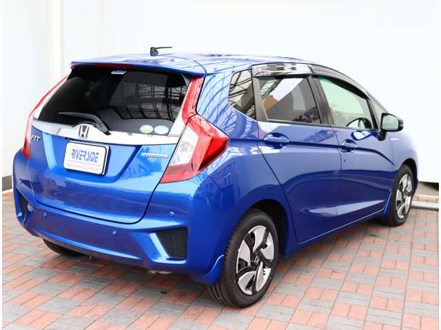 ホンダ フィット　ハイブリッド １．５ ハイブリッド Ｌパッケージ H27年 (関東) 99