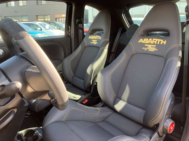 アバルト ６９５セッタンタチンクエ アニヴェルサーリオ １．４ R6年 (東北) 99