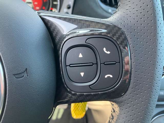 アバルト ６９５セッタンタチンクエ アニヴェルサーリオ １．４ R6年 (東北) 99