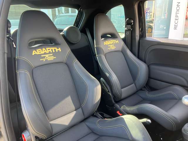 アバルト ６９５セッタンタチンクエ アニヴェルサーリオ １．４ R6年 (東北) 99