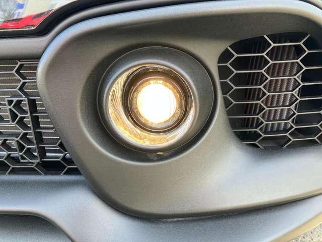 アバルト ６９５セッタンタチンクエ アニヴェルサーリオ １．４ R6年 (東北) 99