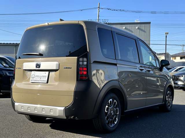 ホンダ フリード　ハイブリッド １．５ Ｅ：ＨＥＶ クロスター R6年 (関東) 99