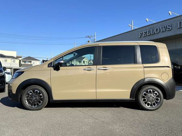 ホンダ フリード　ハイブリッド １．５ Ｅ：ＨＥＶ クロスター R6年 (関東) 99