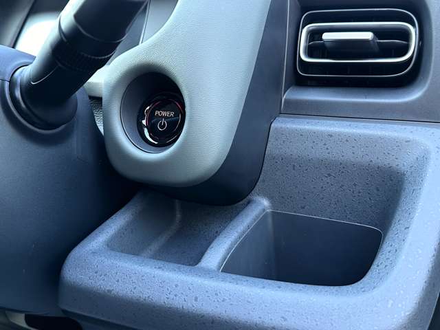 ホンダ フリード　ハイブリッド １．５ Ｅ：ＨＥＶ クロスター R6年 (関東) 99