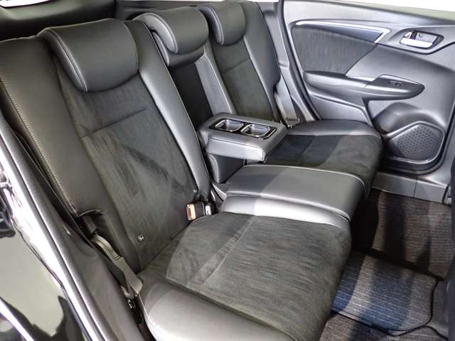 ホンダ シャトル １．５ ハイブリッド Ｘ ホンダセンシング R2年 (関東) 99