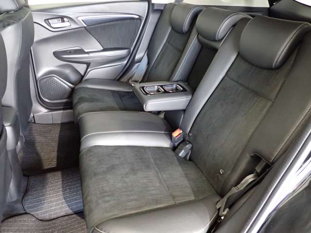 ホンダ シャトル １．５ ハイブリッド Ｘ ホンダセンシング R2年 (関東) 99