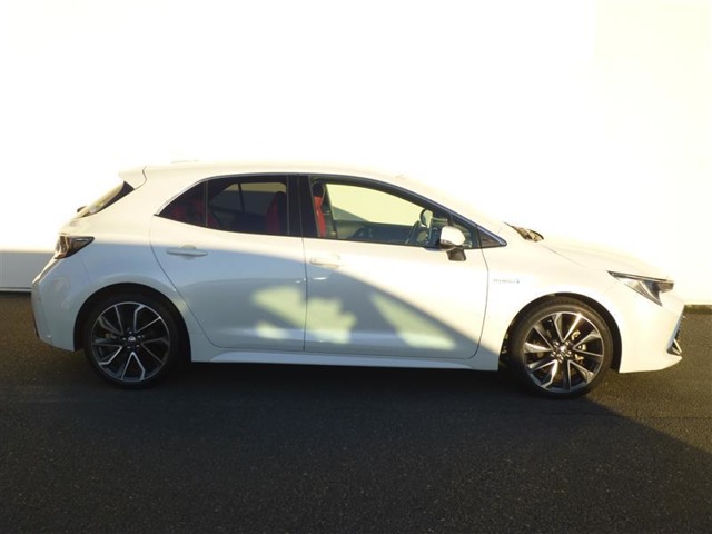 トヨタ カローラスポーツ　ハイブリッド １．８ ハイブリッド Ｇ Ｚ R1年 (東北) 99