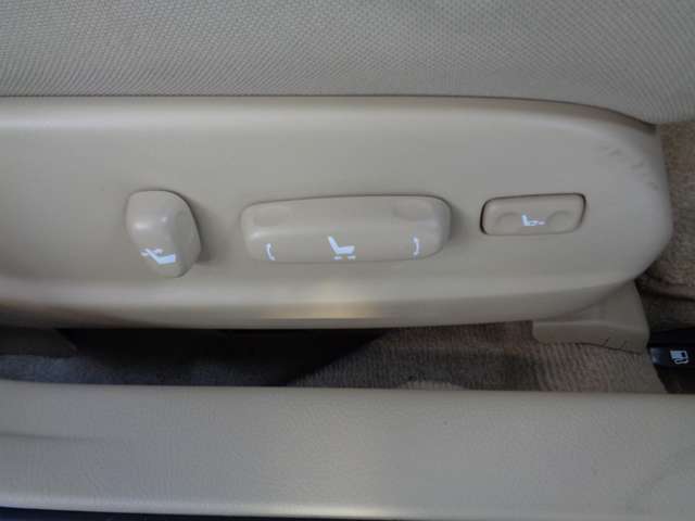 トヨタ マークＸ ２．５ ２５０Ｇ ＦＯＵＲ リミテッド ４ＷＤ H20年 () 99