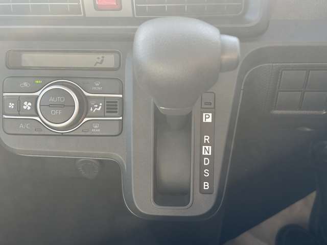 ダイハツ タント ６６０ Ｌ R5年 (中国) 99