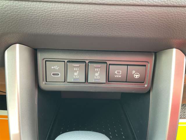 トヨタ カローラクロス　ハイブリッド １．８ ハイブリッド Ｚ R6年 (近畿) 99