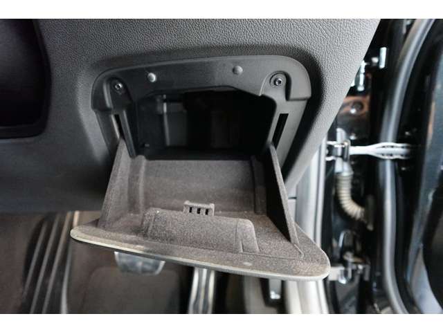 ＢＭＷ ３シリーズ ３２０Ｄ Ｘドライブ Ｍスポーツ ディーゼルターボ ４ＷＤ R1年 (近畿) 99