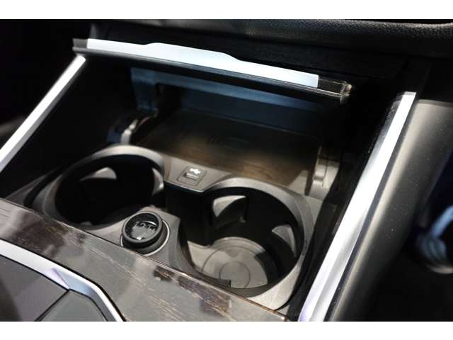 ＢＭＷ ３シリーズ ３２０Ｄ Ｘドライブ Ｍスポーツ ディーゼルターボ ４ＷＤ R1年 (近畿) 99