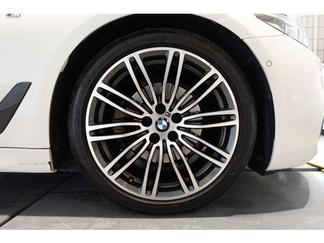 ＢＭＷ ５シリーズ ５２３Ｄ Ｍスポーツ ディーゼルターボ R1年 (近畿) 99