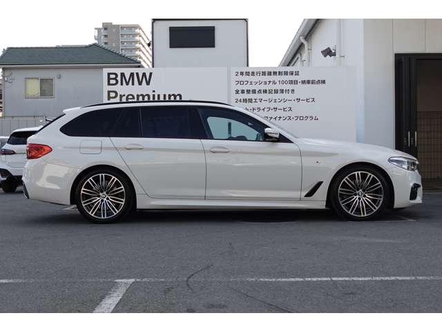 ＢＭＷ ５シリーズ ５２３Ｄ Ｍスポーツ ディーゼルターボ R1年 (近畿) 99