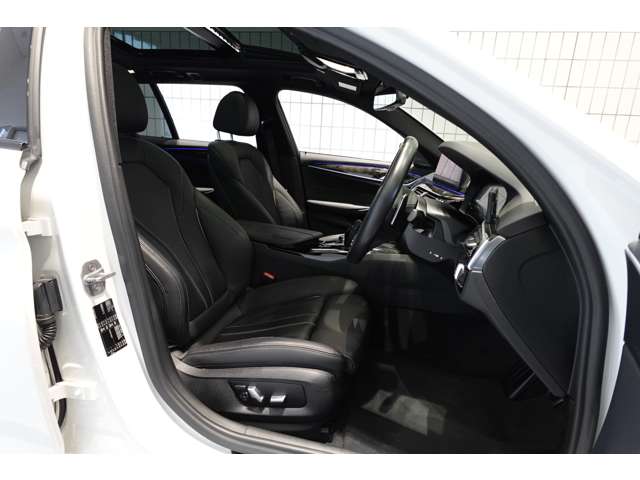 ＢＭＷ ５シリーズ ５２３Ｄ Ｍスポーツ ディーゼルターボ R1年 (近畿) 99