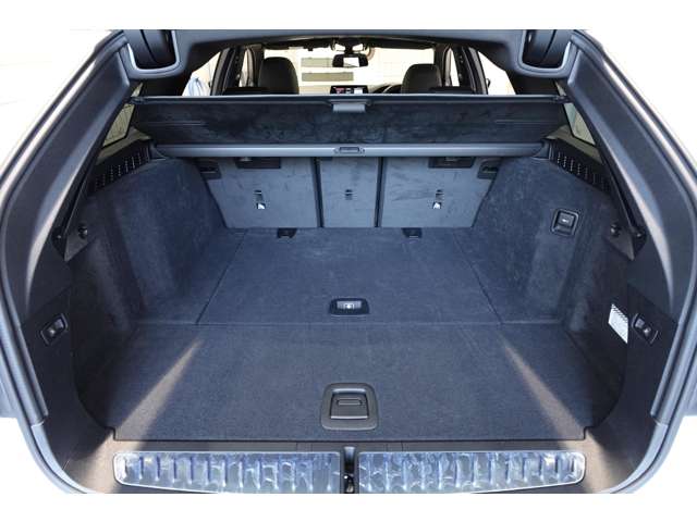 ＢＭＷ ５シリーズ ５２３Ｄ Ｍスポーツ ディーゼルターボ R1年 (近畿) 99