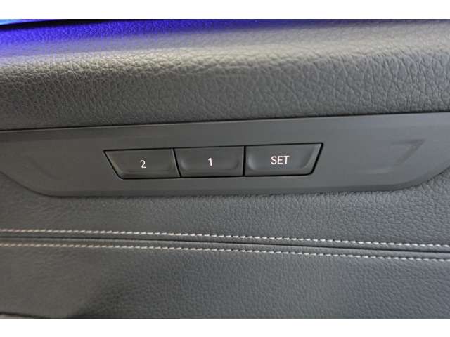 ＢＭＷ ５シリーズ ５２３Ｄ Ｍスポーツ ディーゼルターボ R1年 (近畿) 99