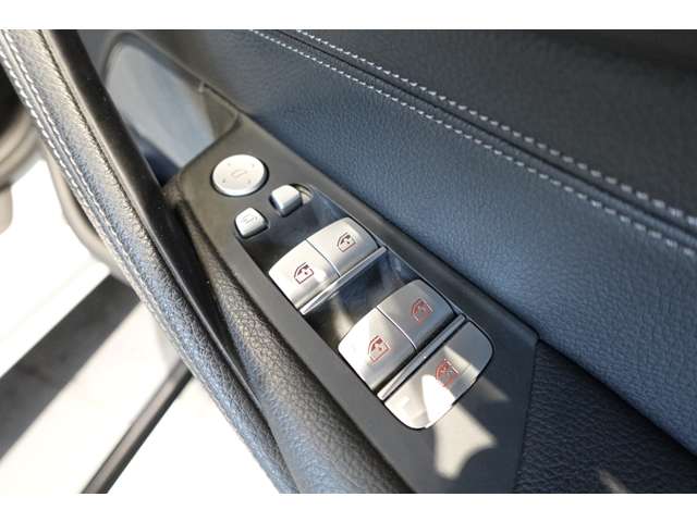 ＢＭＷ ５シリーズ ５２３Ｄ Ｍスポーツ ディーゼルターボ R1年 (近畿) 99