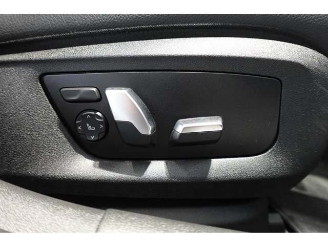 ＢＭＷ ５シリーズ ５２３Ｄ Ｍスポーツ ディーゼルターボ R1年 (近畿) 99