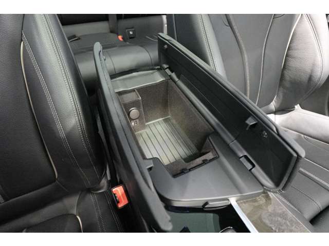 ＢＭＷ ５シリーズ ５２３Ｄ Ｍスポーツ ディーゼルターボ R1年 (近畿) 99