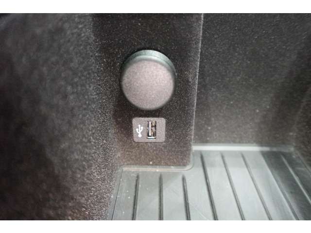 ＢＭＷ ５シリーズ ５２３Ｄ Ｍスポーツ ディーゼルターボ R1年 (近畿) 99