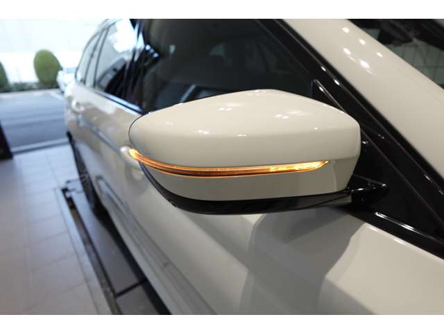 ＢＭＷ ５シリーズ ５２３Ｄ Ｍスポーツ ディーゼルターボ R1年 (近畿) 99