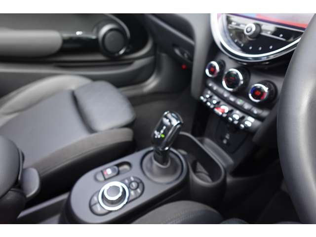 ミニ ミニコンバーチブル ジョン・クーパー・ワークス R5年 (近畿) 99