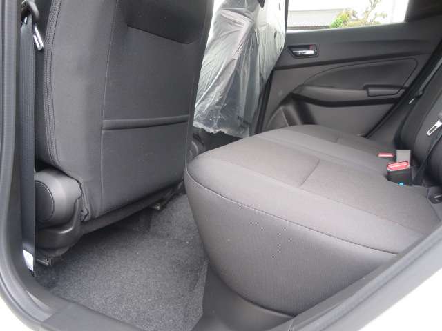 スズキ スイフト スポーツ １．４ R6年 (関東) 99