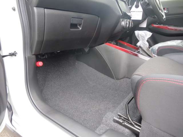 スズキ スイフト スポーツ １．４ R6年 (関東) 99