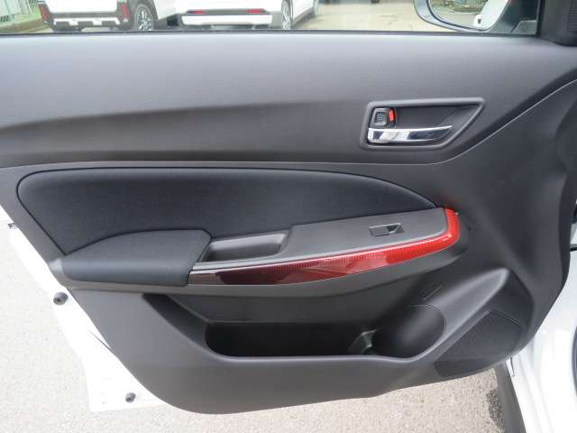 スズキ スイフト スポーツ １．４ R6年 (関東) 99