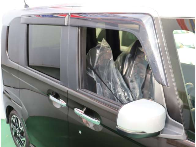 ホンダ Ｎ　ＢＯＸ カスタム ６６０ Ｇ ＥＸ ターボ ホンダセンシング H30年 (関東) 99