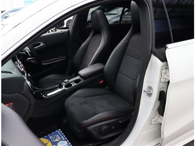 メルセデスベンツ ＣＬＡシューティングブレーク ＣＬＡ１８０　スポーツ H27年 (関東) 99