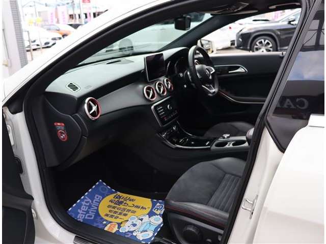 メルセデスベンツ ＣＬＡシューティングブレーク ＣＬＡ１８０　スポーツ H27年 (関東) 99
