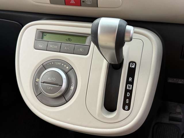 ダイハツ ミラ　ココア ６６０ プラス Ｘ ４ＷＤ H24年 (近畿) 99