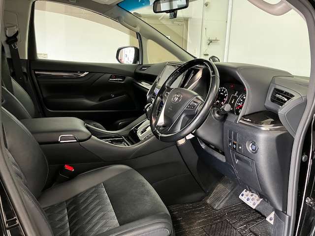 トヨタ アルファード ２．５ Ｓ Ｃパッケージ ４ＷＤ H29年 (北海道) 99