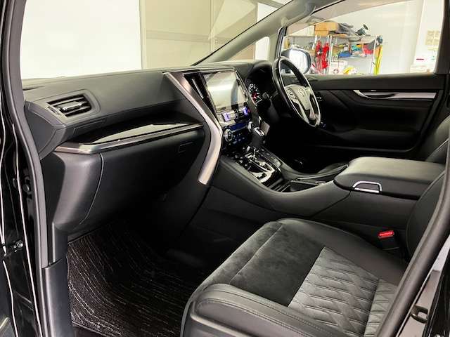 トヨタ アルファード ２．５ Ｓ Ｃパッケージ ４ＷＤ H29年 (北海道) 99