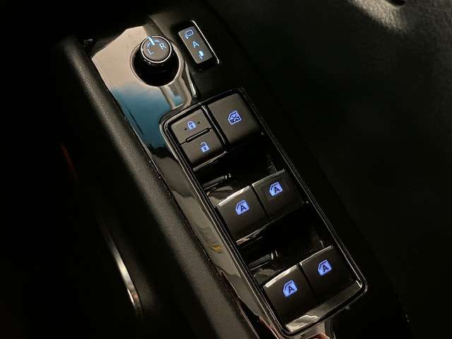 トヨタ アルファード ２．５ Ｓ Ｃパッケージ ４ＷＤ H29年 (北海道) 99