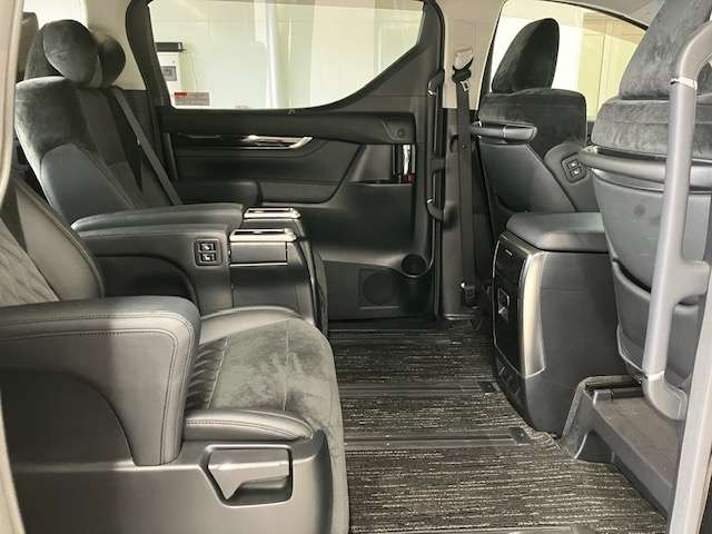 トヨタ アルファード ２．５ Ｓ Ｃパッケージ ４ＷＤ H29年 (北海道) 99