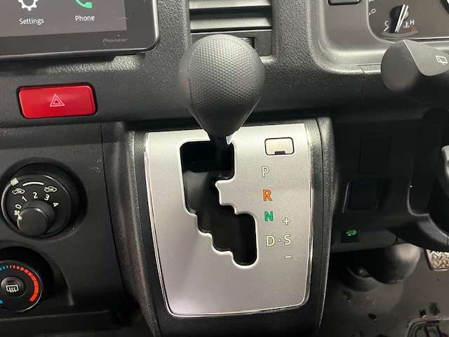 トヨタ ハイエースバン ２．８ ＤＸ ロング ディーゼルターボ ４ＷＤ R5年 (北海道) 99