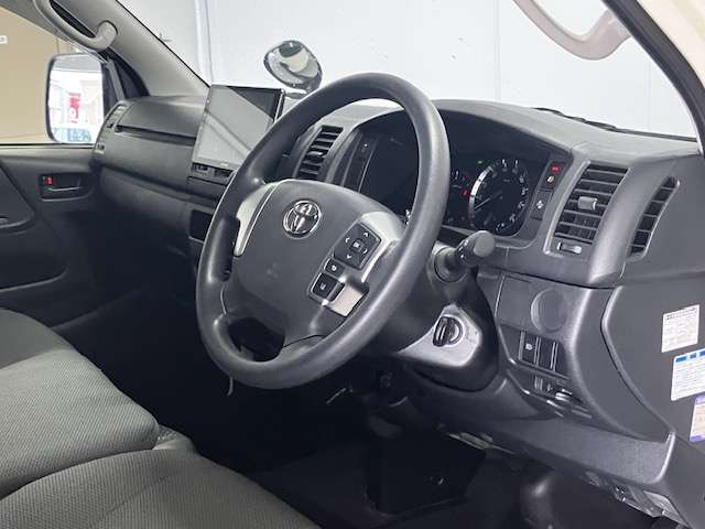 トヨタ ハイエースバン ２．８ ＤＸ ロング ディーゼルターボ ４ＷＤ R5年 (北海道) 99