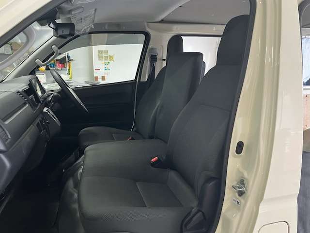 トヨタ ハイエースバン ２．８ ＤＸ ロング ディーゼルターボ ４ＷＤ R5年 (北海道) 99