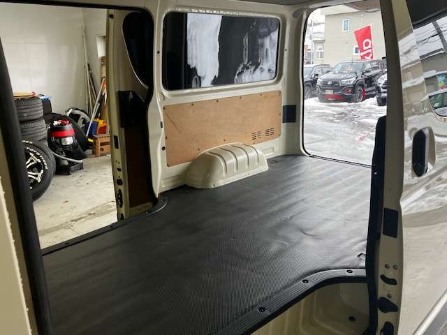 トヨタ ハイエースバン ２．８ ＤＸ ロング ディーゼルターボ ４ＷＤ R5年 (北海道) 99