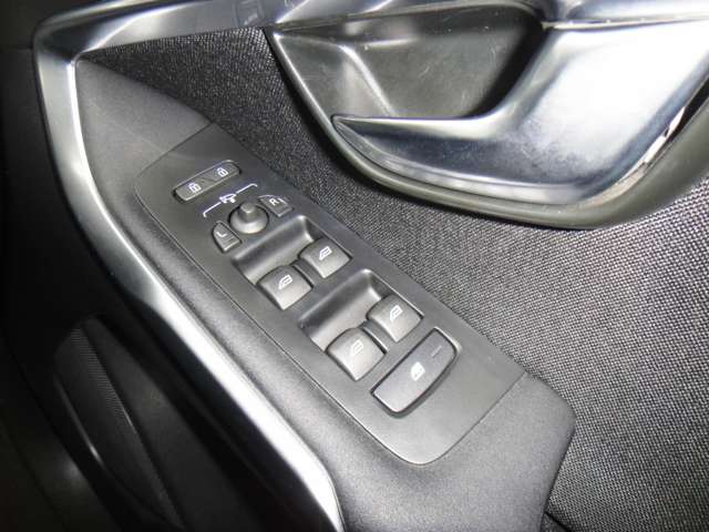 ボルボ Ｖ４０ Ｄ４ モメンタム ディーゼルターボ H29年 (東北) 99