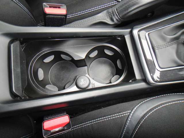 ボルボ Ｖ４０ Ｄ４ モメンタム ディーゼルターボ H29年 (東北) 99